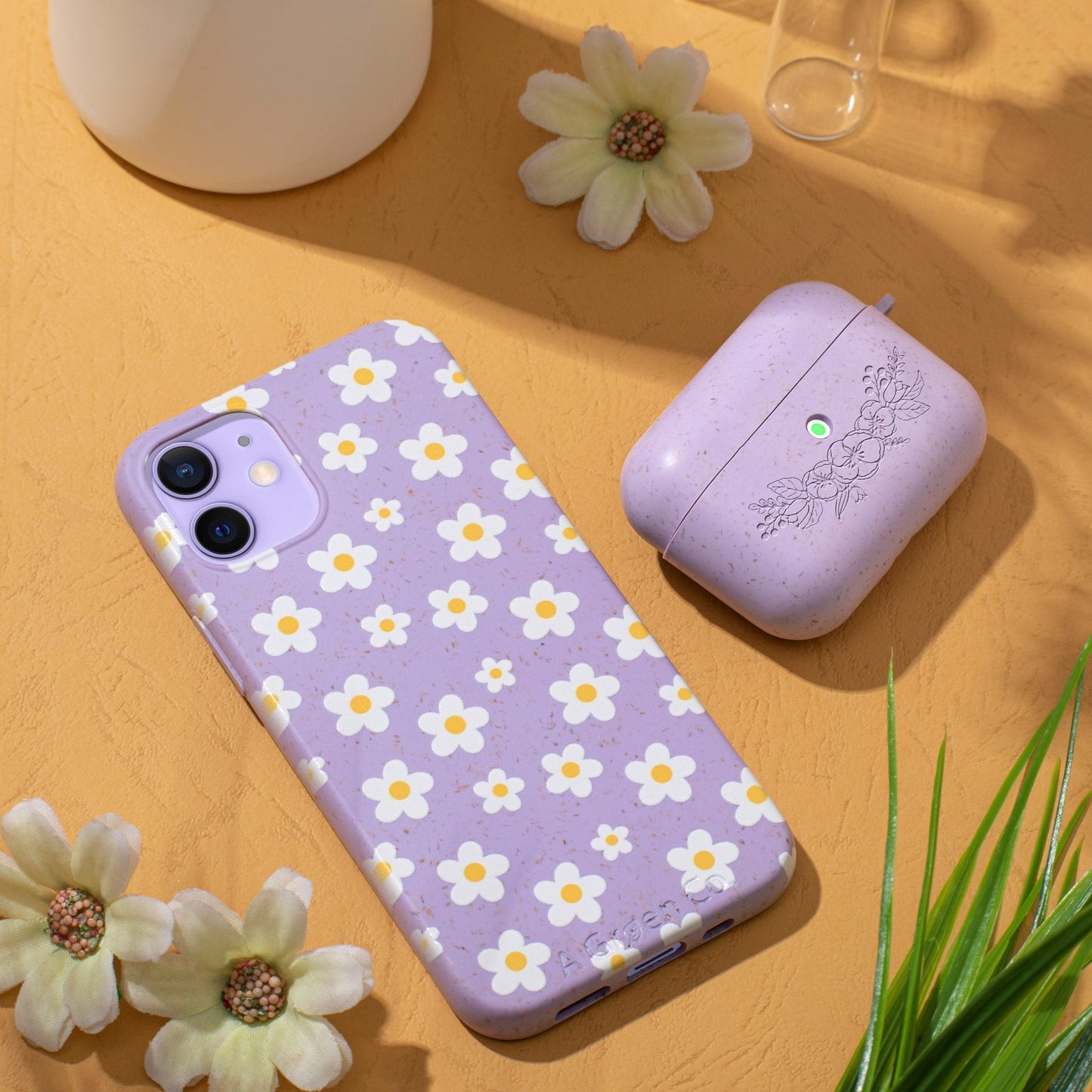 Daisies- iPhone SE 2020 / 8 / 7 / 6 / 6s Eco-Friendly Case