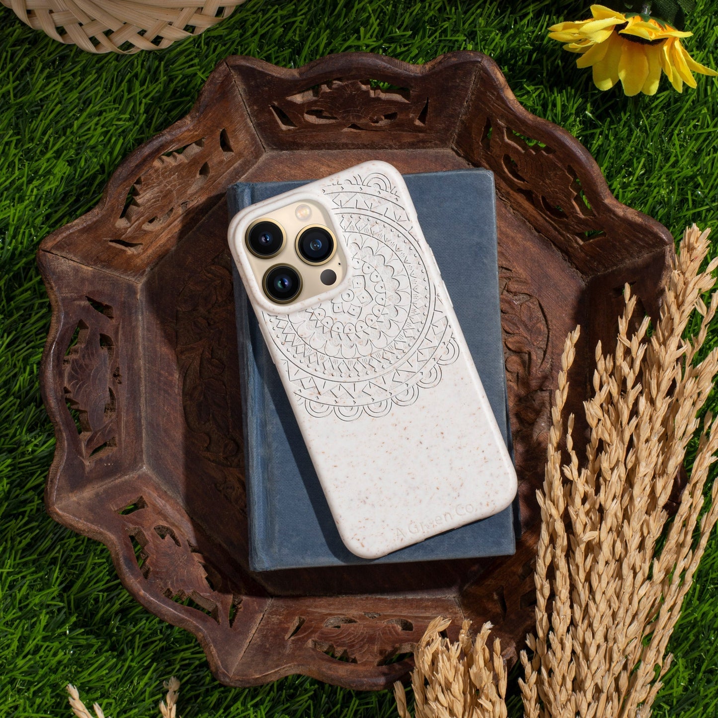 Mandala Edition - iPhone SE 2020 / 8 / 7 / 6 / 6s Eco-Friendly Case